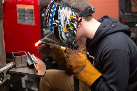 metal fabrication training courses|fiberglass classes near me.